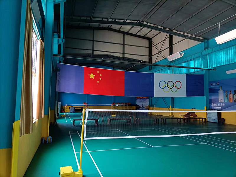 体育场馆辐射采暖设备